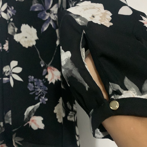 Off the shoulder blouse - Picture 3 of 4